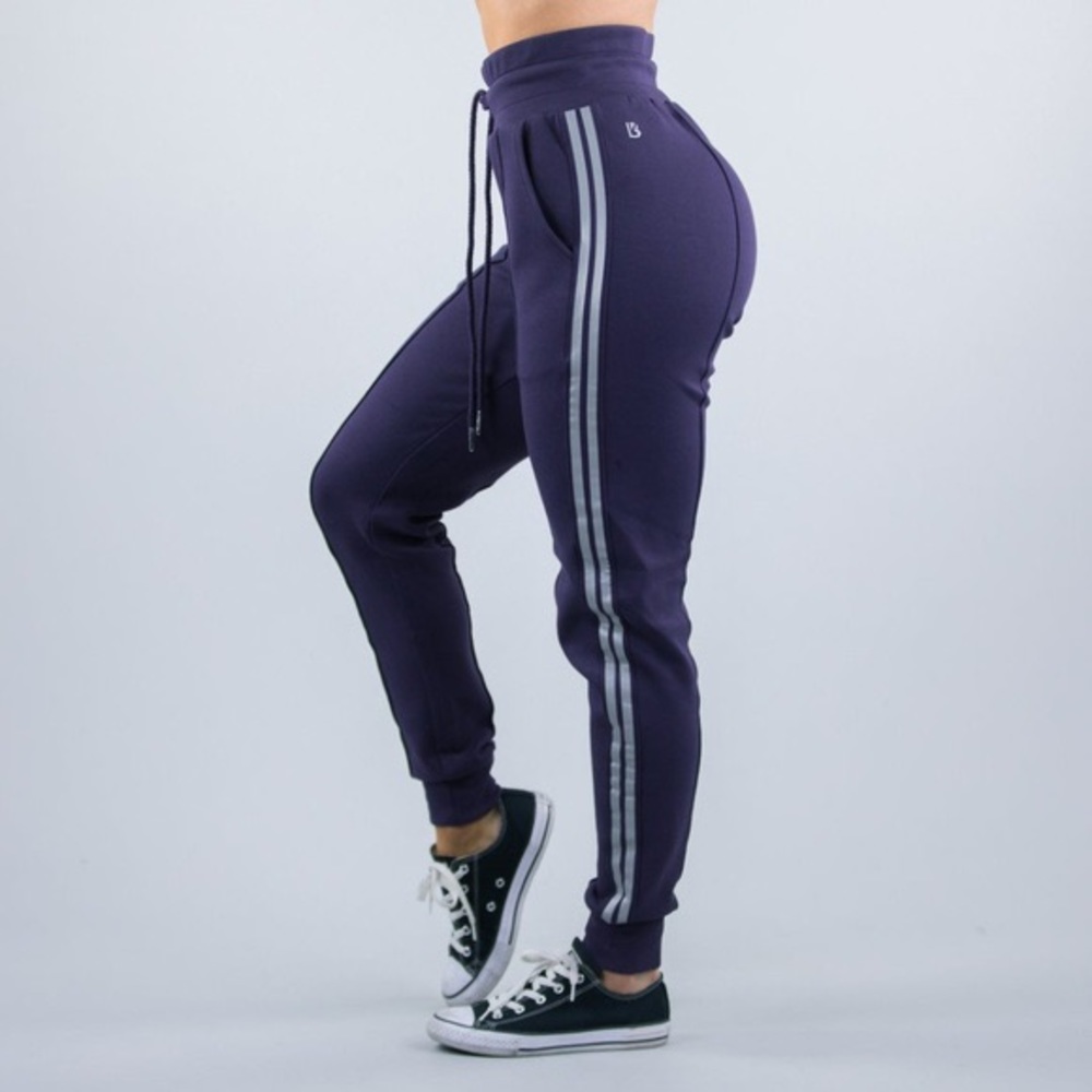 Buffbunny Blackberry Joggers